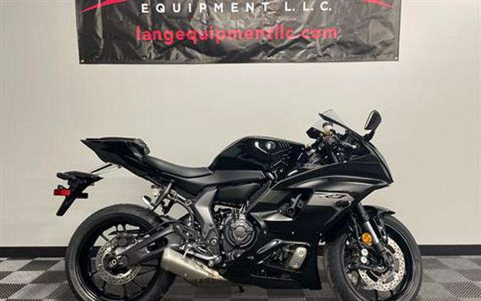 2025 Yamaha YZF-R7