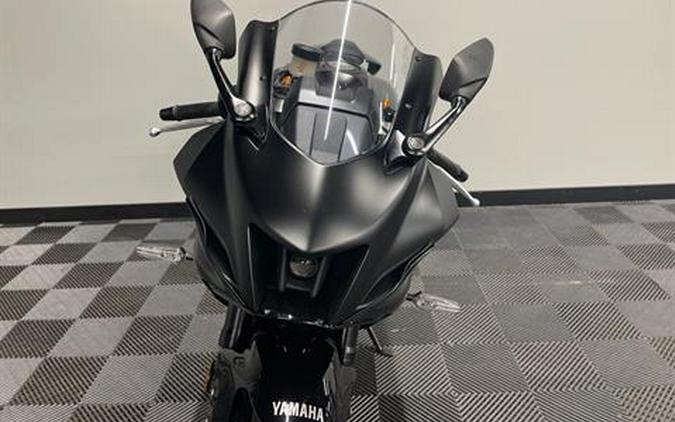 2025 Yamaha YZF-R7