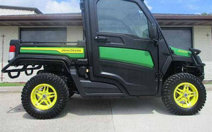 2023 John Deere XUV835R Signature Edition