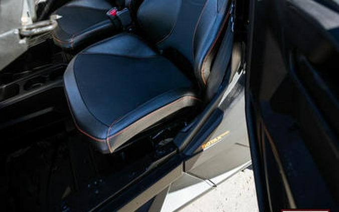 2026 Can-Am® Commander XT-P 1000R