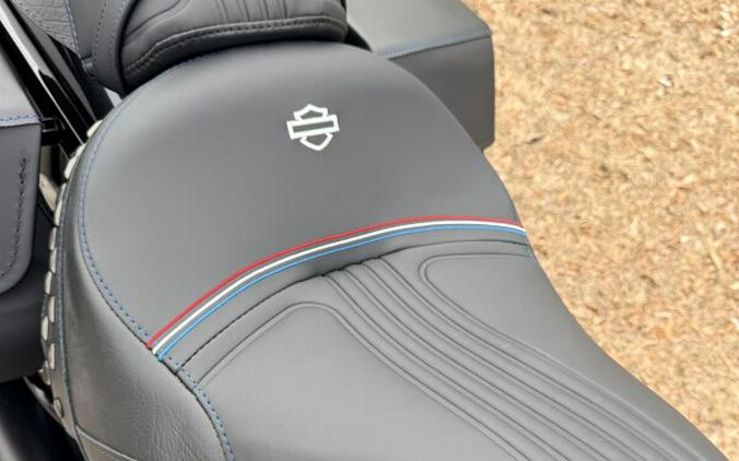 2026 Harley-Davidson® FLHC Heritage Classic®