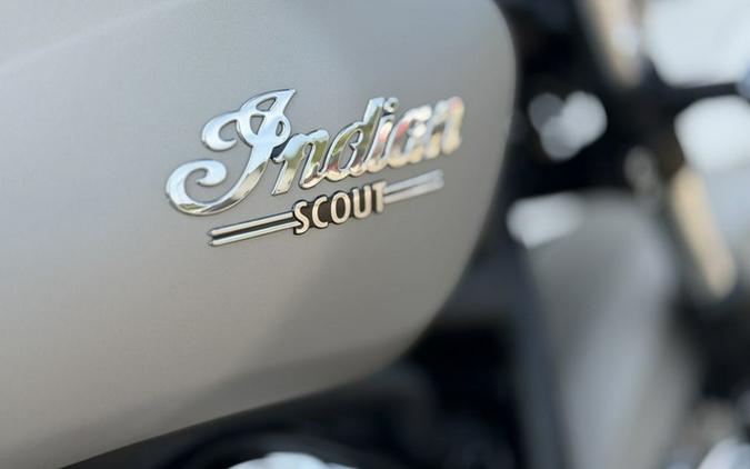 2025 Indian Scout Classic Limited +Tech Silver Quartz Smoke