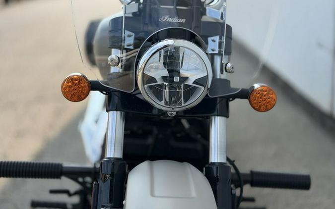 2025 Indian Scout Classic Limited +Tech Silver Quartz Smoke