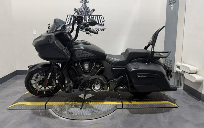 2021 Indian Challenger Dark Horse Thunder Black Smoke
