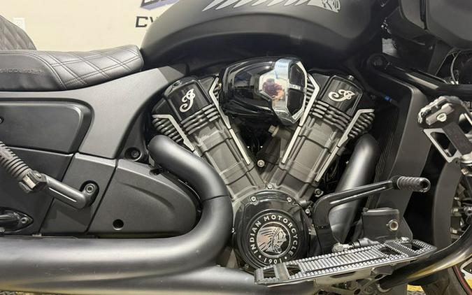 2021 Indian Challenger Dark Horse Thunder Black Smoke