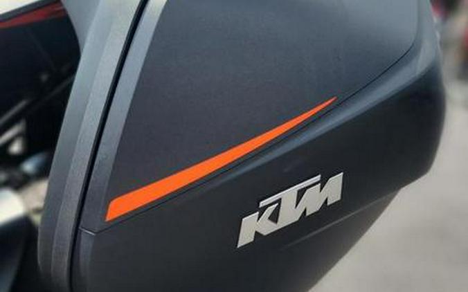 2020 KTM 1290 Super Duke GT