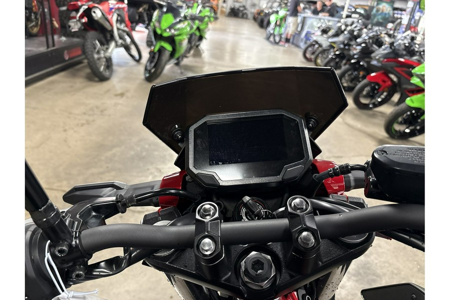 2025 Kawasaki Z500 SE ABS