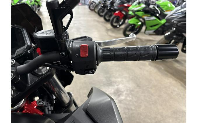 2025 Kawasaki Z500 SE ABS