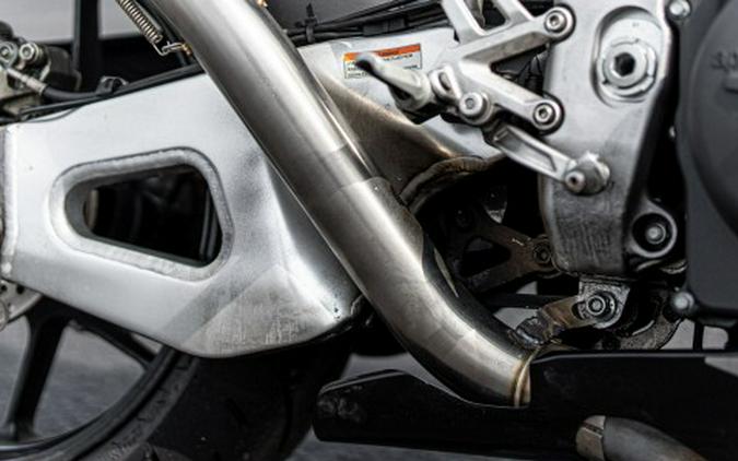 2021 APRILIA rsv4