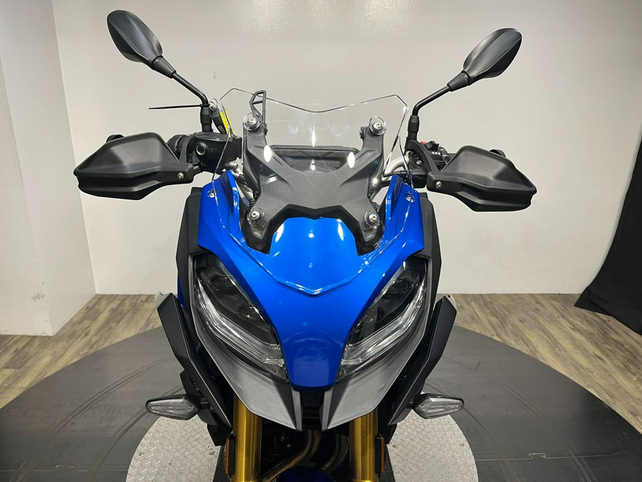 2023 BMW F 900 XR