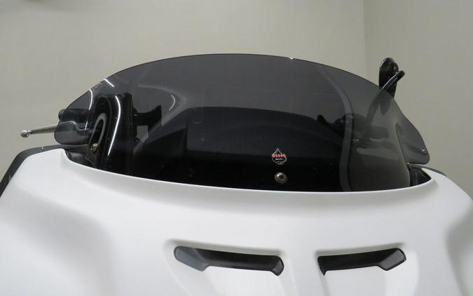 2020 Indian Motorcycle® Challenger Dark Horse White Smoke