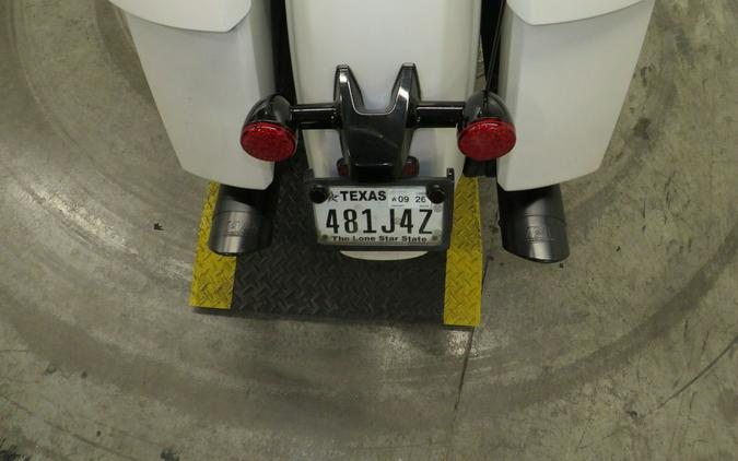 2020 Indian Motorcycle® Challenger Dark Horse White Smoke