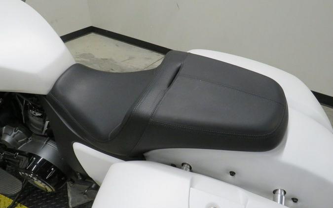 2020 Indian Motorcycle® Challenger Dark Horse White Smoke