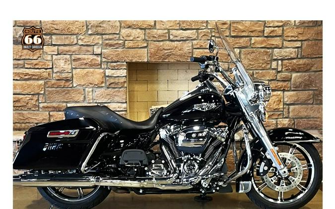 2022 Harley-Davidson Road King Vivid Black