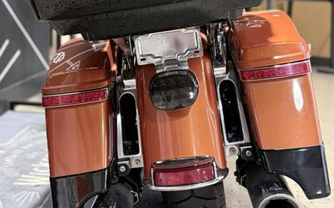 2015 Harley-Davidson® FLHTK - Ultra Limited