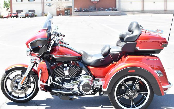 2021 Harley-Davidson CVO Tri Glide Sunset Orange & Sunset Black