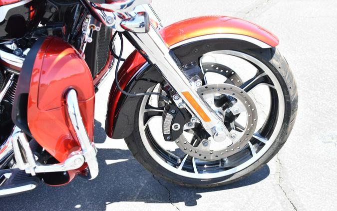 2021 Harley-Davidson CVO Tri Glide Sunset Orange & Sunset Black