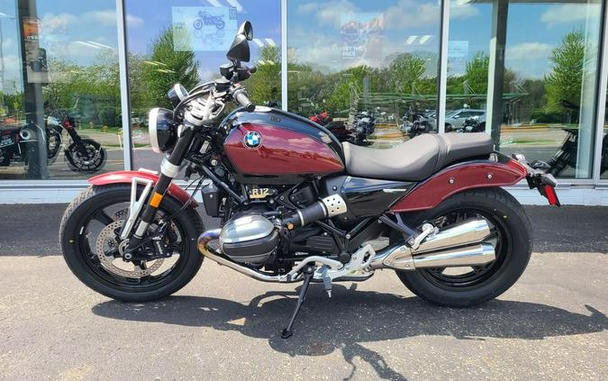 2024 BMW R 12 Aventurin Red Metallic