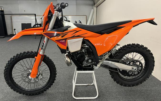 2026 KTM XC 150 W