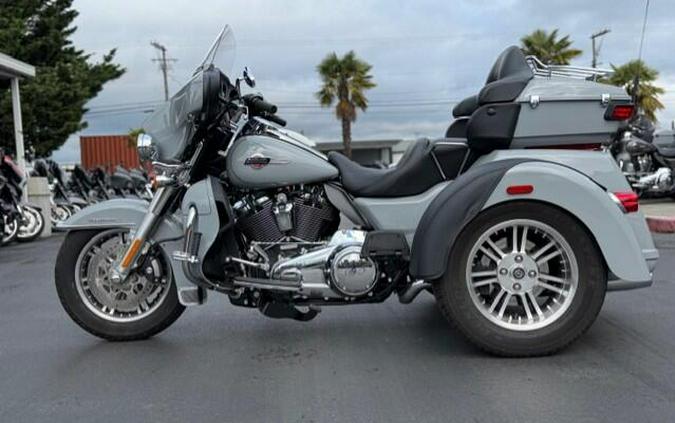 2024 Harley-Davidson Tri Glide Ultra FLHTCUTG