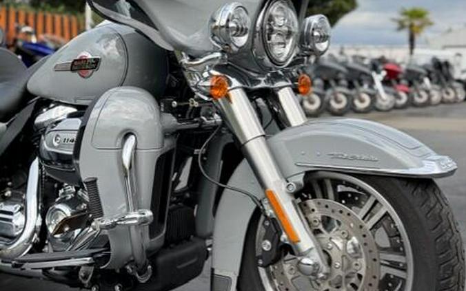 2024 Harley-Davidson Tri Glide Ultra FLHTCUTG