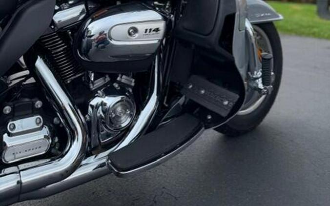 2024 Harley-Davidson Tri Glide Ultra FLHTCUTG