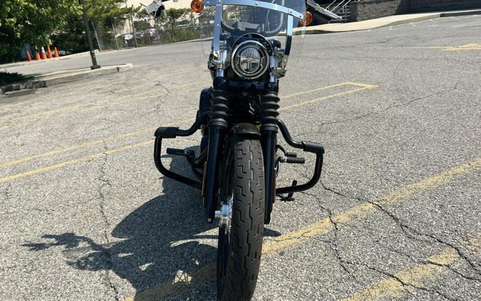 2020 Harley-Davidson Street Bob River Rock Gray