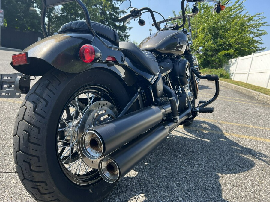 2020 Harley-Davidson Street Bob River Rock Gray