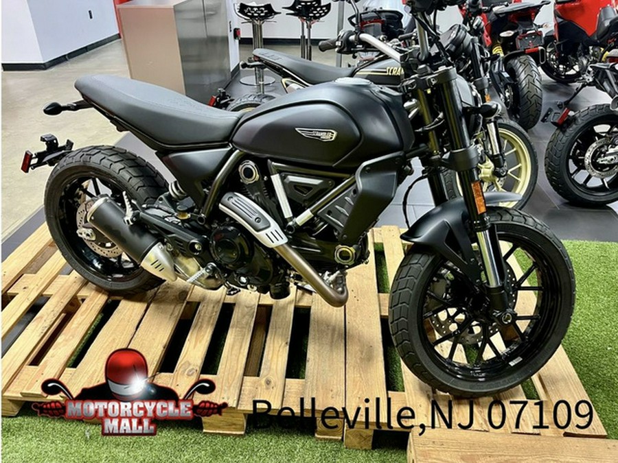 2025 Ducati Scrambler Icon Dark