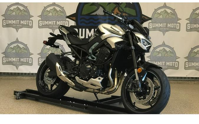 2025 Kawasaki Z900 ABS (ZR900SSFAN)
