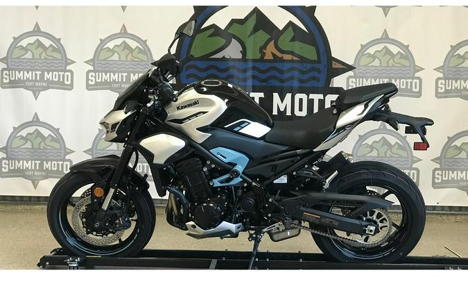 2025 Kawasaki Z900 ABS (ZR900SSFAN)