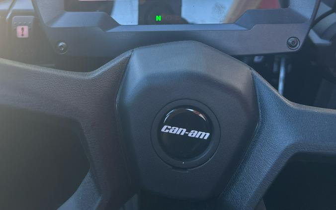 2026 Can-Am Commander XT 700