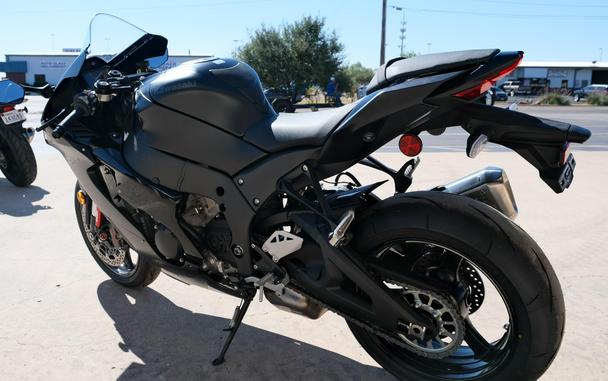2025 KAWASAKI NINJA ZX10R METAL FLAT SPARK BLACK AND EBONY