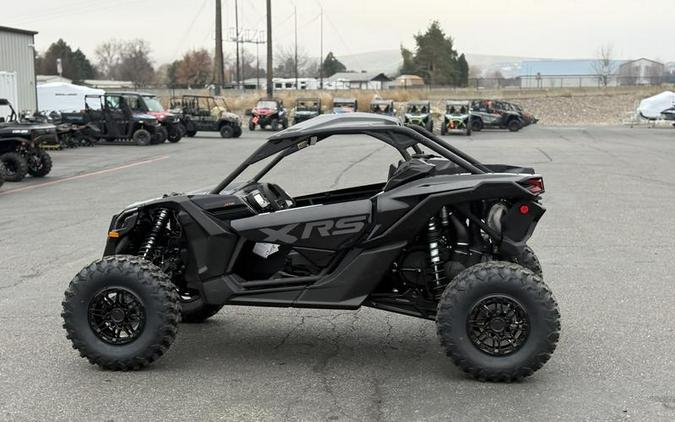 2026 Can-Am® Maverick X3 X rs Turbo RR Triple Black_7.6 in.
