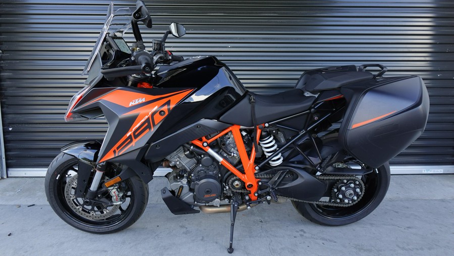 2020 KTM 1290 Super Duke GT 1290 GT