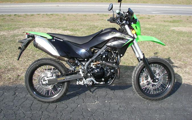 2023 Kawasaki KLX230SM Review [A Dozen Fast Facts]