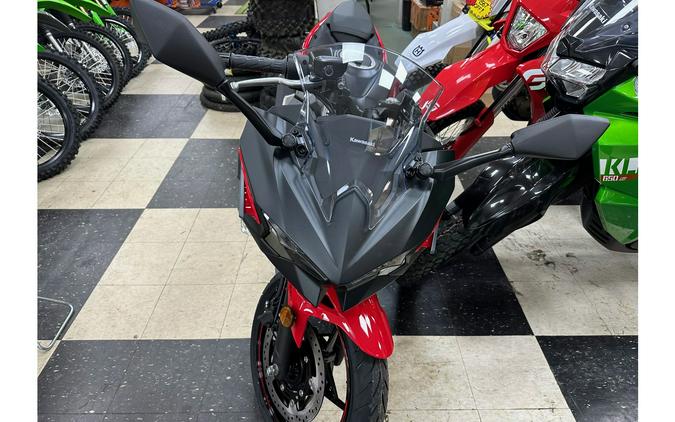 2024 Kawasaki NINJA® 500 ABS Red/Black/Dark Gray