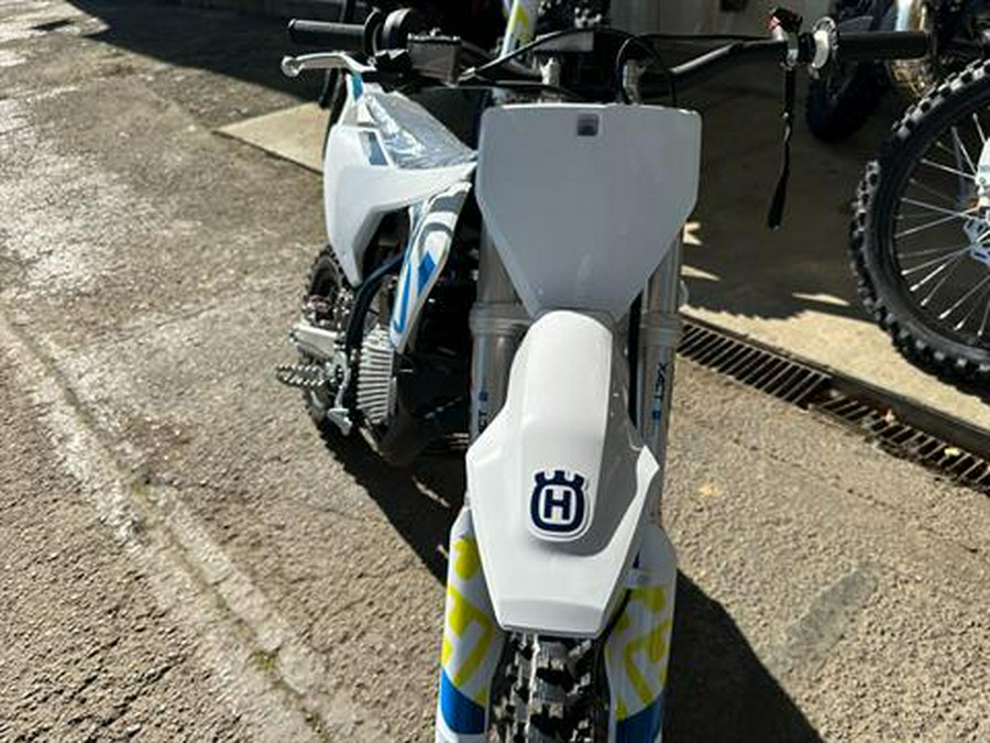 2024 Husqvarna EE 5