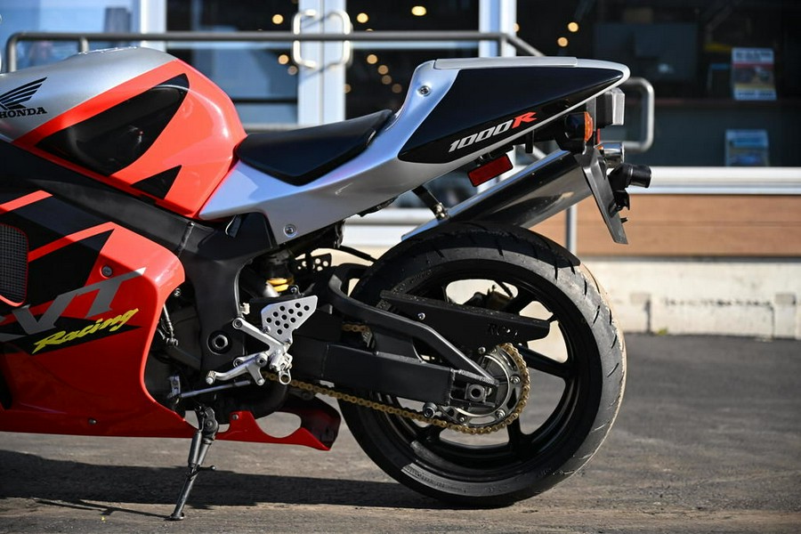 2002 Honda® RVT1000R