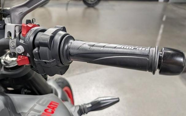 2025 Ducati MONSTER PLUS