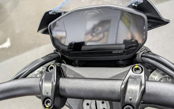 2025 Ducati MONSTER PLUS