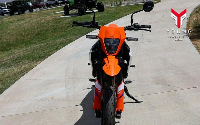 2026 KTM 390 SMC R