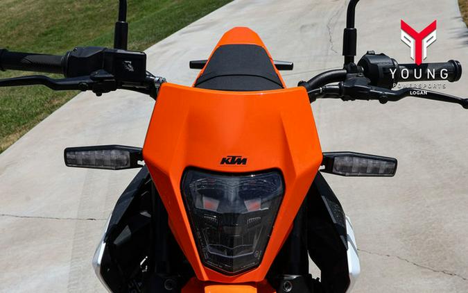 2026 KTM 390 SMC R