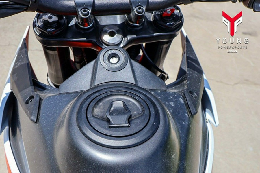 2026 KTM 390 SMC R