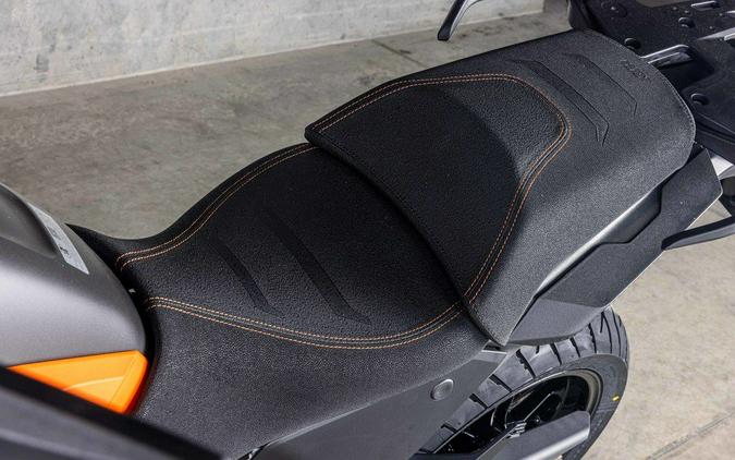 2027 KTM 1390 Super Adventure S EVO - VM923261