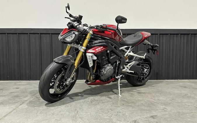 2024 Triumph Speed Triple 1200 RS Carnival Red 1200 RS Sapphire Black