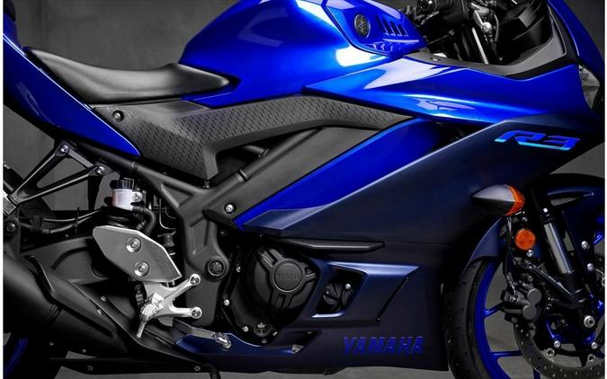 2023 Yamaha YZF-R3 ABS