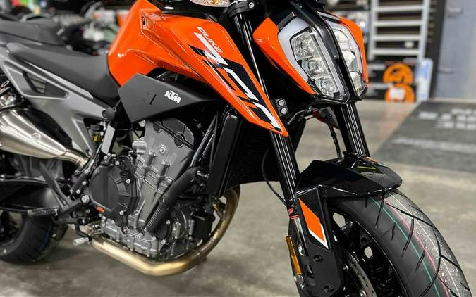 2024 KTM 790 Duke