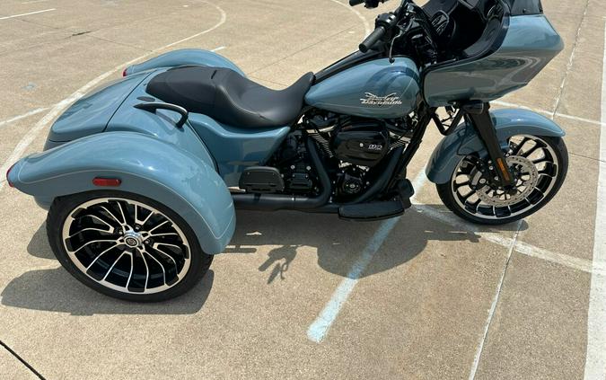 2024 Harley-Davidson Road Glide 3 Sharkskin Blue