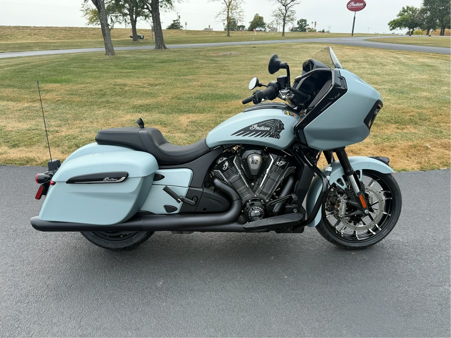 2025 Indian Motorcycle Challenger® Dark Horse® 112